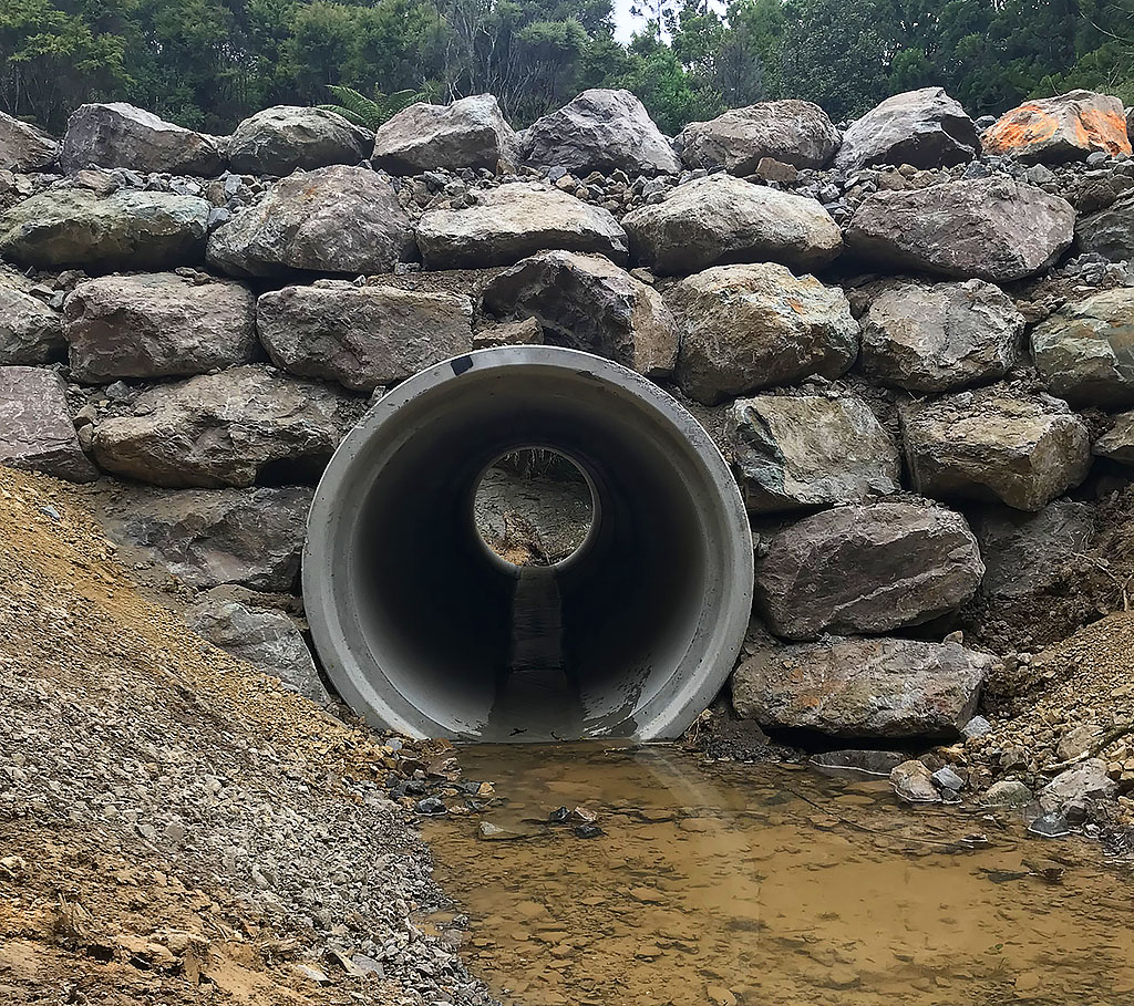 Humes VT concrete pipe culvert crossing