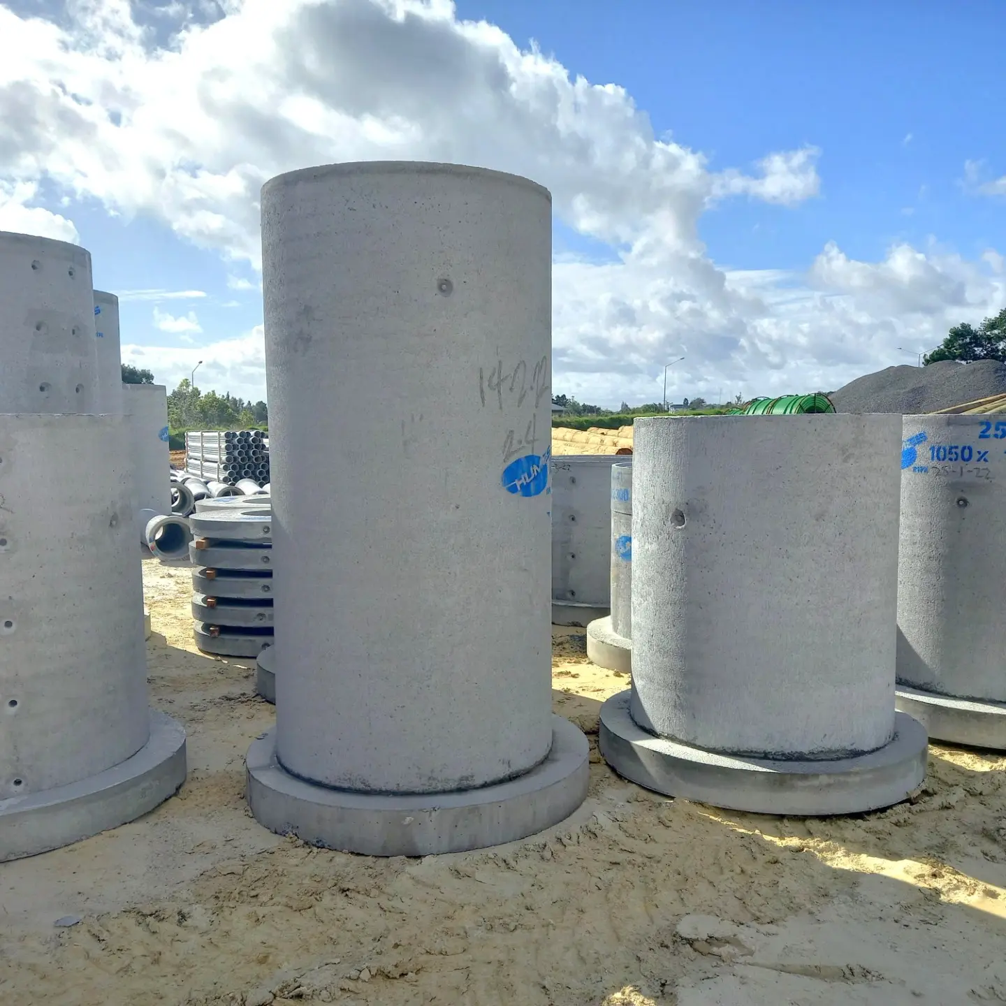 thumbnail VT Manhole 13